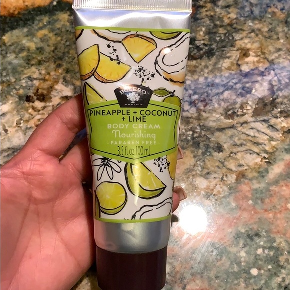 Pineapple + coconut  body cream - Picture 1 of 2